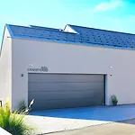 Gold Haus 2 *