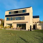 Gold Haus 2