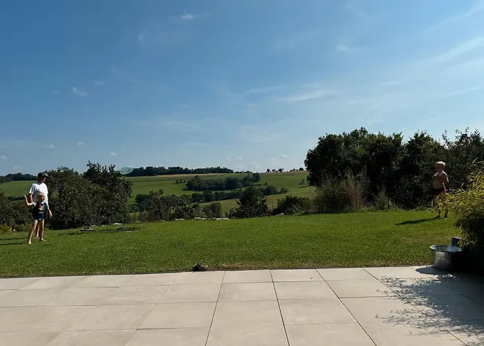 Gold Haus 2 بيت للعطل *